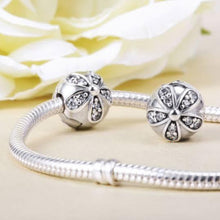 Load image into Gallery viewer, 925 Sterling Silver CZ Daisy CLIP
