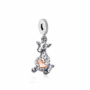925 Sterling Silver Cute Giraffe with Heart Charm